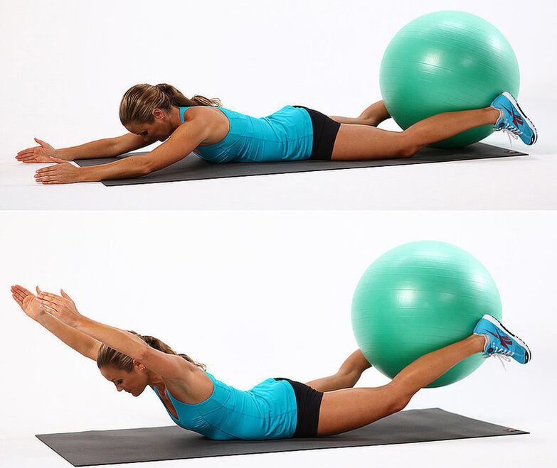 Exercise boat with ball to burn fat in the buttocks and thighs